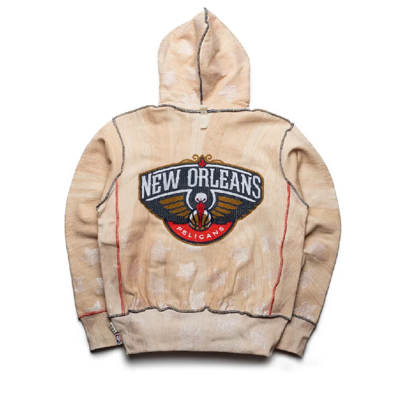 Advisory Board Crystals x NBA New Orleans Pelicans Hoodie - Wood Grain Business