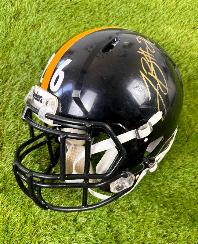 Pittsburgh Steelers Le’Veon Bell Autographed Full Size NFL Football Helmet Business Pittsburgh Steelers Le’Veon Bell Autographed Full Size NFL Football Helmet Business