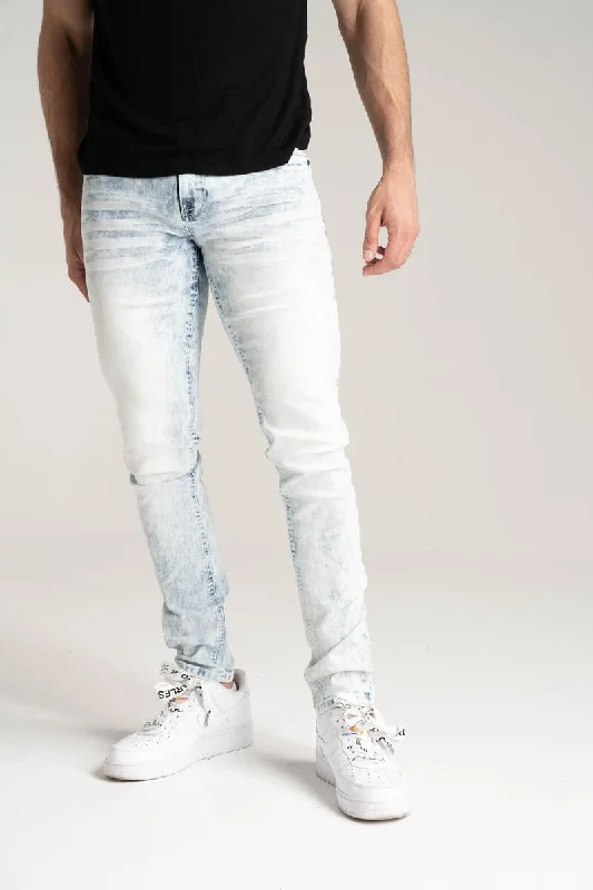 Spark Basic Stretch Jean (Bleach Blue) Refined Men's Hand