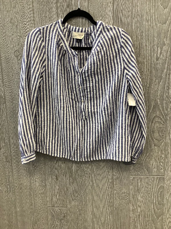 Top Long Sleeve By Universal Thread In Striped Pattern, Size: M Cozy Men's Winter