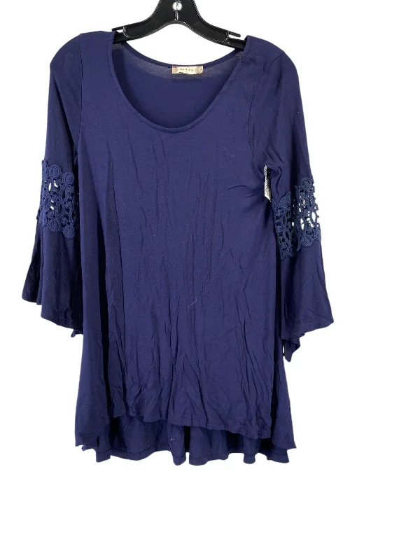 Top Long Sleeve By Altard State In Blue, Size: S Vacation