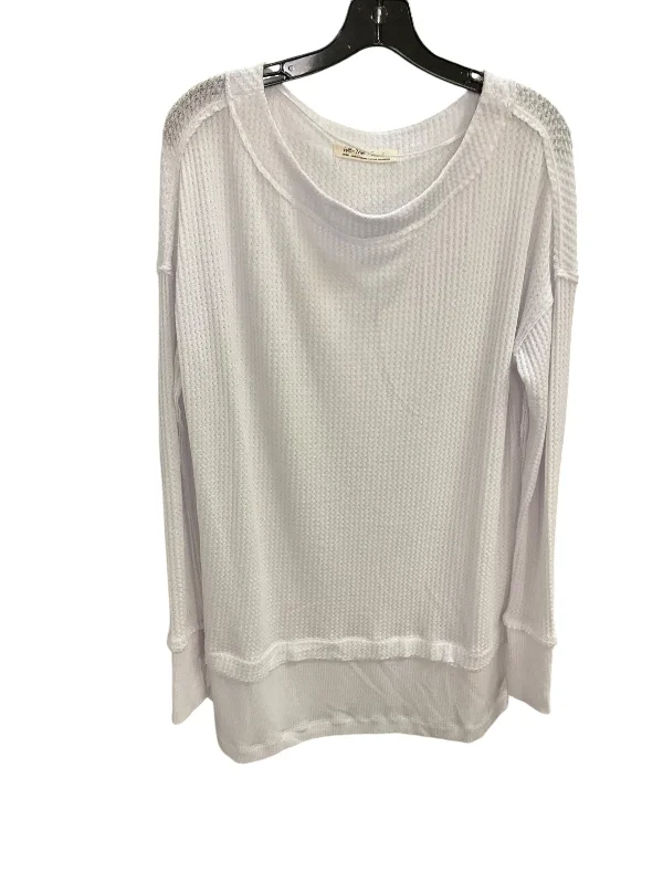 Top Long Sleeve By We The Free In White, Size: S Modern Men's Geometric