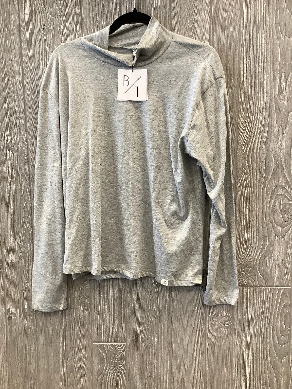 Top Long Sleeve By Clothes Mentor In Grey, Size: Xl Polished Men's Silk