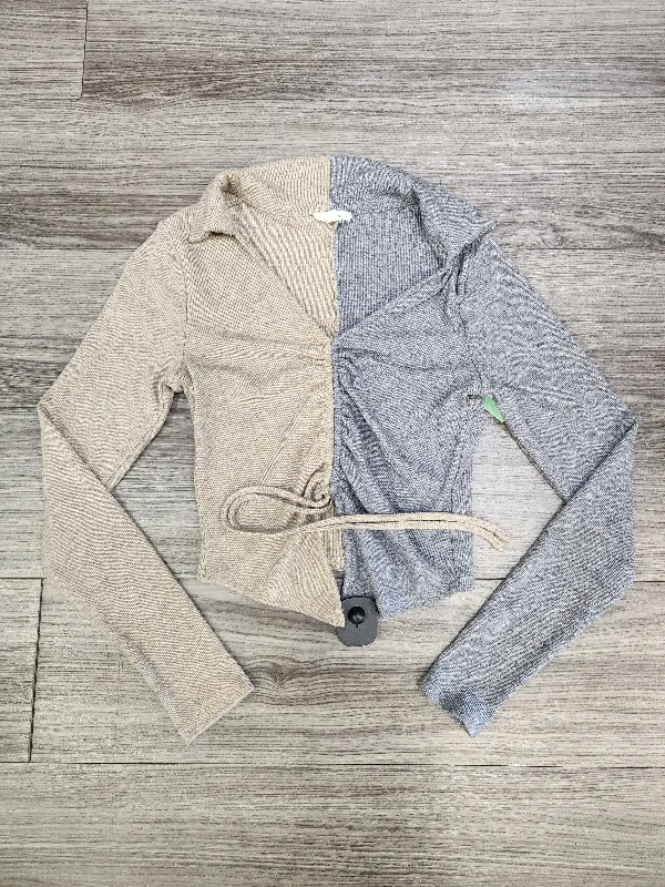 Top Long Sleeve By Clothes Mentor In Grey & Tan, Size: S Minimalist Men's Casual 