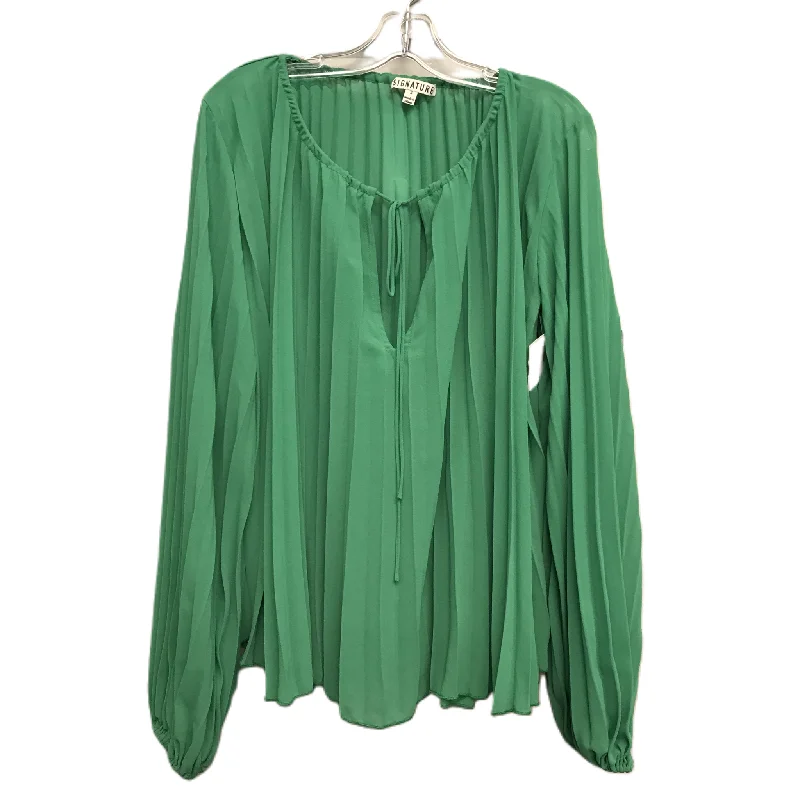 Top Long Sleeve By Signature 8 In Green, Size: S Streetwear Style