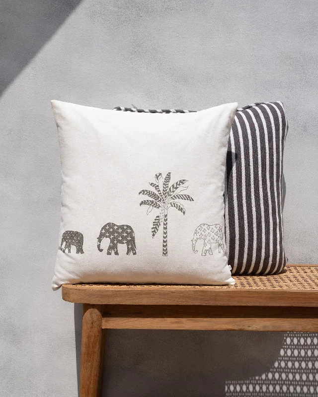 Ele Palm Cushion Cover Bold Men's Animal