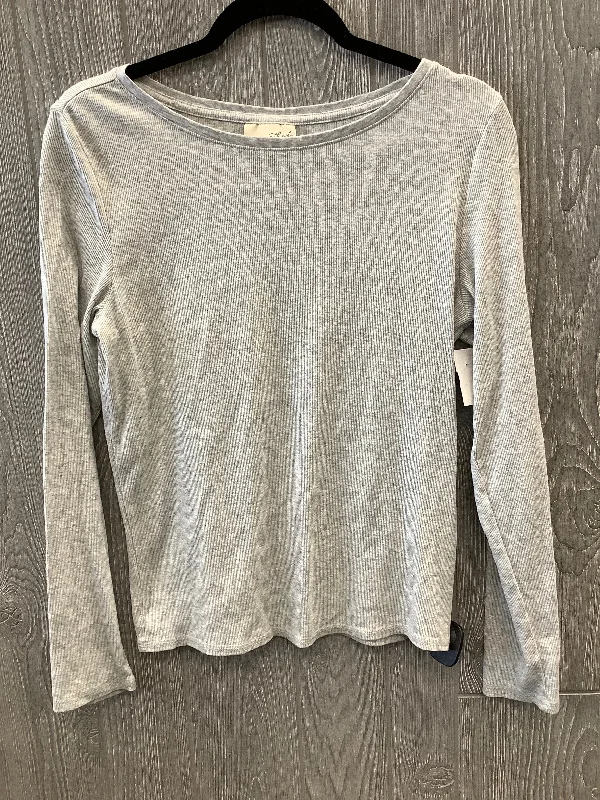 Top Long Sleeve Basic By Universal Thread In Grey, Size: L Hip Men's Urban