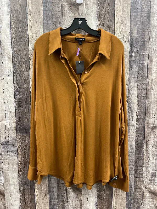 Top Long Sleeve By Cme In Brown, Size: L Beach